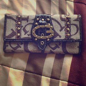 Guess Wallet